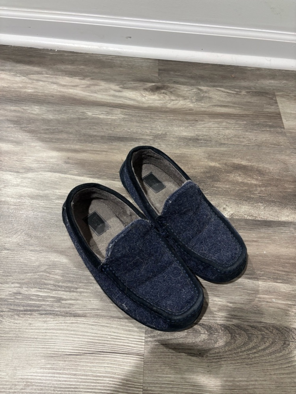 UGG Men's Dark Navy Slip-On Felt Moccasin Loafers